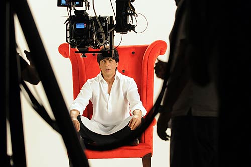 बॉलीवुड के किंग खान को जन्मदिन की बधाई | विशेष कवरेज