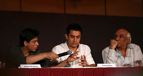 बॉलीवुड के किंग खान को जन्मदिन की बधाई | विशेष कवरेज