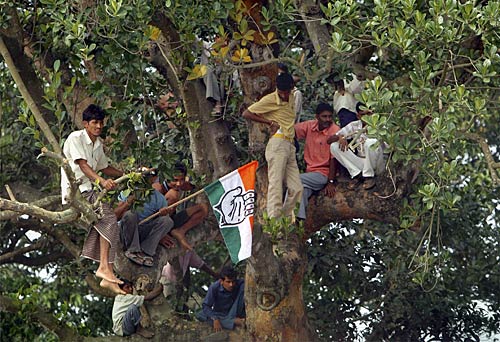 चुनावी सभा में नीतीश पर बरसे राहुल