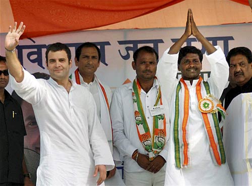 चुनावी सभा में नीतीश पर बरसे राहुल