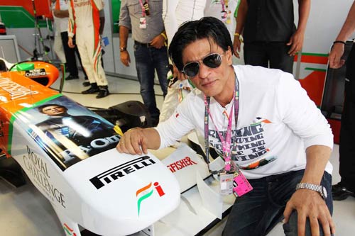 बॉलीवुड के किंग खान को जन्मदिन की बधाई | विशेष कवरेज