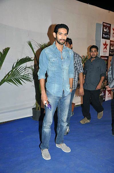 'आईटीए अवॉर्ड' में सितारों के जलवे | किंगफिशर का कैलेंडर...