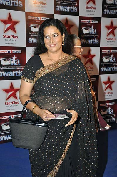 'आईटीए अवॉर्ड' में सितारों के जलवे | किंगफिशर का कैलेंडर...