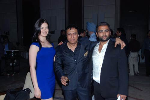 सहारा अवॉर्ड में बॉलीवुड का तड़का  | ब्राइडल वीक में हसिनाएं