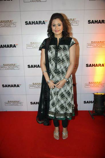 सहारा अवॉर्ड में बॉलीवुड का तड़का  | ब्राइडल वीक में हसिनाएं