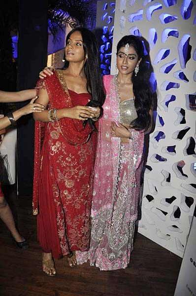 'इंडियन ब्राइडल वीक' में हसीनाएं |  देखो-देखो...ये है जलवा