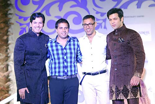 'इंडियन ब्राइडल वीक' में हसीनाएं |  देखो-देखो...ये है जलवा