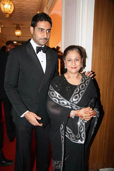 'हॉल ऑफ फेम' में पहुंचे सितारे | किंगफिशर का कैलेंडर