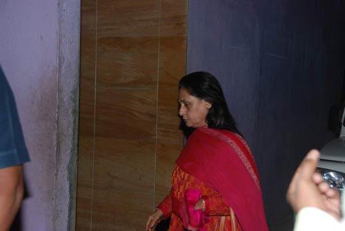 'एक्‍शन रिप्‍ले' की स्‍क्रीनिंग में जुटे सितारे