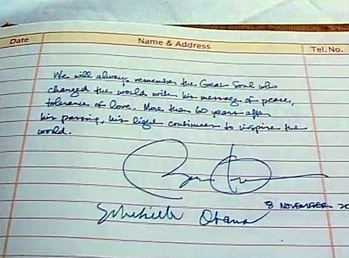 ओबामा दंपति ने बापू को अर्पित किये श्रद्धासुमन