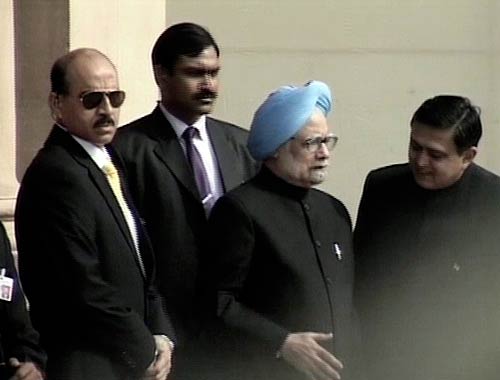 ओबामा दंपति ने बापू को अर्पित किये श्रद्धासुमन