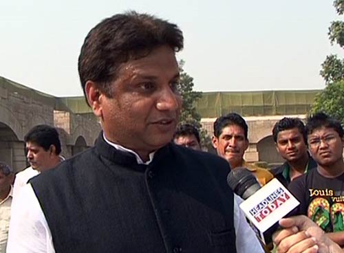 ओबामा दंपति ने बापू को अर्पित किये श्रद्धासुमन