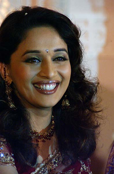 ये हैं बॉलीवुड के दबंग  | ब्राइडल वीक में हसिनाएं