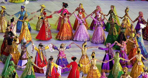 रंगारंग रहा एशियाई खेलों का उद्घाटन समारोह...