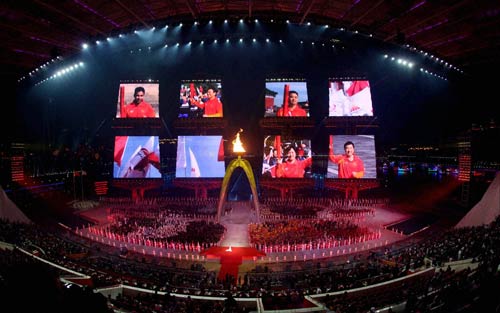 रंगारंग रहा एशियाई खेलों का उद्घाटन समारोह...