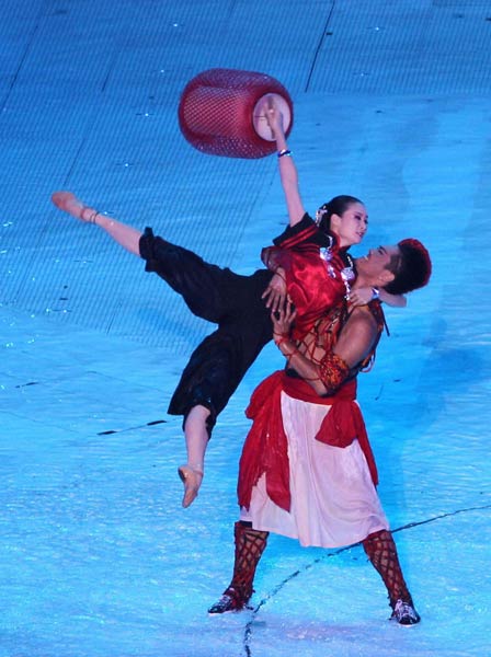 रंगारंग रहा एशियाई खेलों का उद्घाटन समारोह...