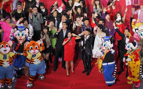 रंगारंग रहा एशियाई खेलों का उद्घाटन समारोह...