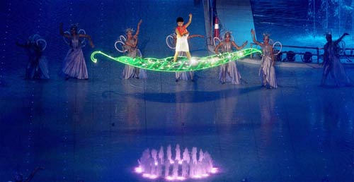 रंगारंग रहा एशियाई खेलों का उद्घाटन समारोह...