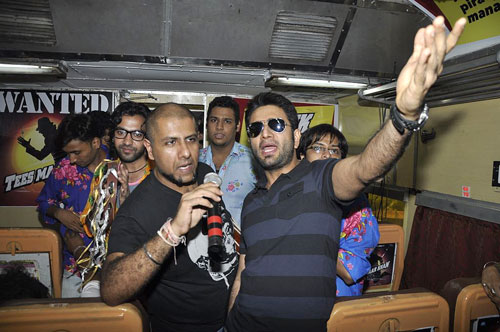 'तीस मार खां' का म्‍यूजिक लॉंच | 'बीइंग ह्यूमन' के कार्यक्रम में सलमान