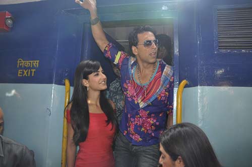 'तीस मार खां' का म्‍यूजिक लॉंच | 'बीइंग ह्यूमन' के कार्यक्रम में सलमान