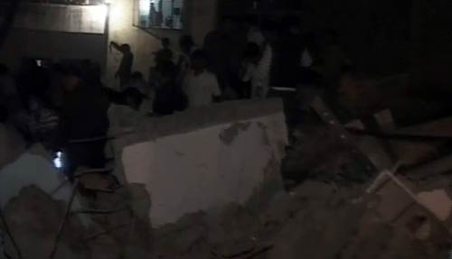 लक्ष्‍मीनगर में इमारत गिरी, पहली तस्‍वीरें