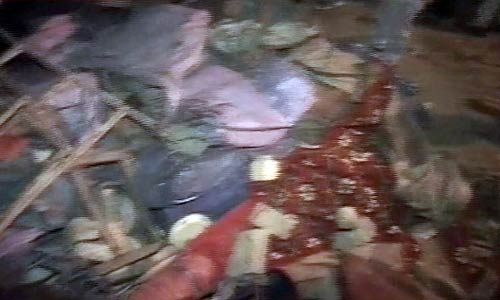 लक्ष्‍मीनगर में इमारत गिरी, पहली तस्‍वीरें