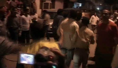 लक्ष्‍मीनगर में इमारत गिरी, पहली तस्‍वीरें