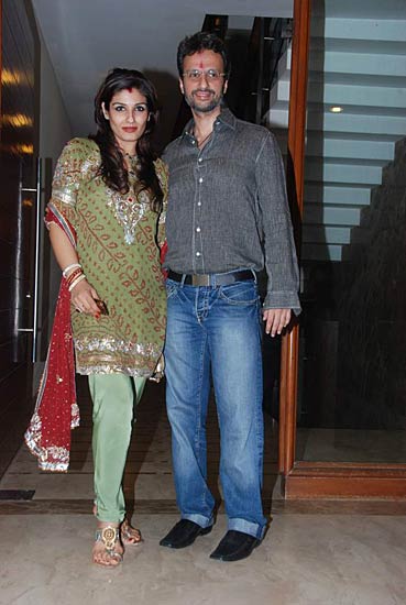 भारतीय परिधान में अभिनेत्रियां | सेंसर बोर्ड रहा मेहरबान