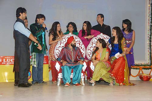 यशराज की साल की आखिरी फिल्‍म 'बैंड बाजा बारात'