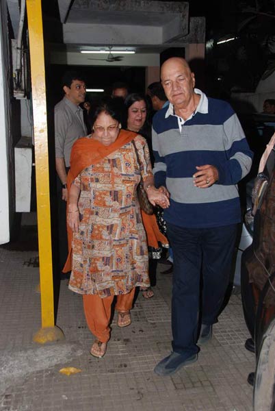 'गुजारिश' की स्‍क्रीनिंग में जुटे बॉलीवुड सितारे...