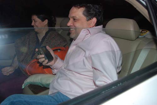 'गुजारिश' की स्‍क्रीनिंग में जुटे बॉलीवुड सितारे...