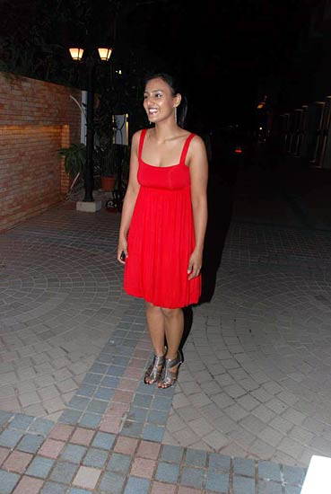 कबीर खान के जन्‍मदिन की पार्टी में सितारों का जलवा