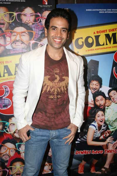 'गोलमाल-3' की सफलता का जश्‍न | हसीनों की दिलकश अदाएं