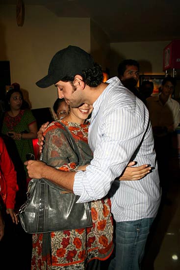 दर्शकों ने सराही ऋतिक और ऐश की 'गुजारिश'