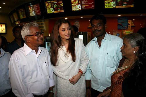 दर्शकों ने सराही ऋतिक और ऐश की 'गुजारिश'