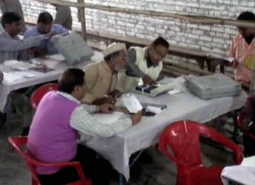 बिहार चुनाव के नतीजों ने चढ़ाया सियासी पारा