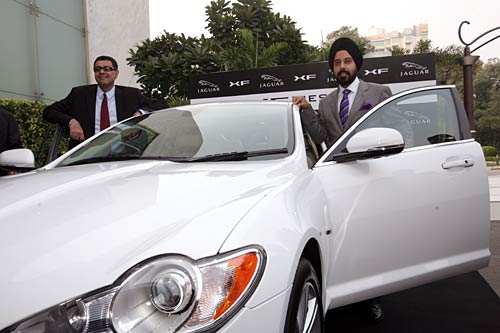 जगुआर ने भारत में डीजल संस्करण लांच किया