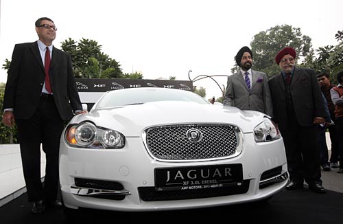 जगुआर ने भारत में डीजल संस्करण लांच किया