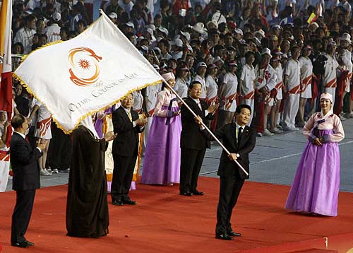 चीन में एशियाई खेलों का रंगारग समापन