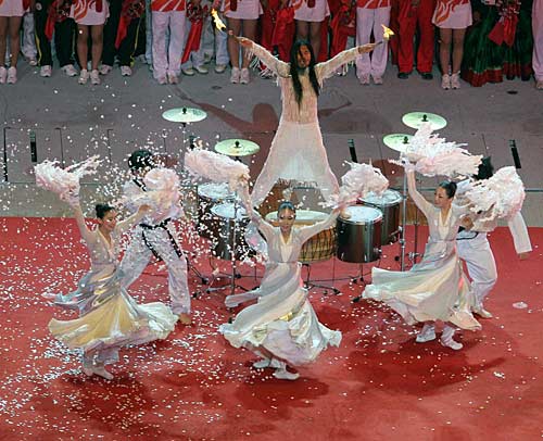 चीन में एशियाई खेलों का रंगारग समापन