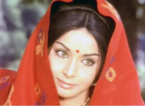 सर्वश्रेष्‍ठ अभिनेत्रियों पर नजर | संसद पहुंचे आमिर