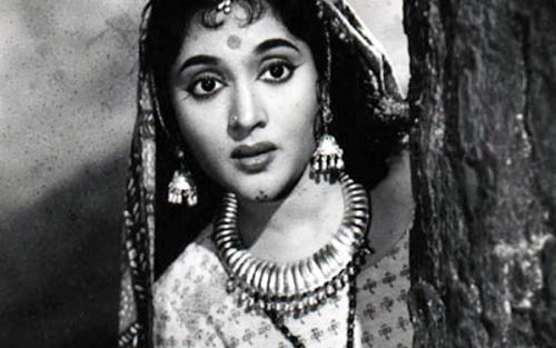 सर्वश्रेष्‍ठ अभिनेत्रियों पर नजर | संसद पहुंचे आमिर