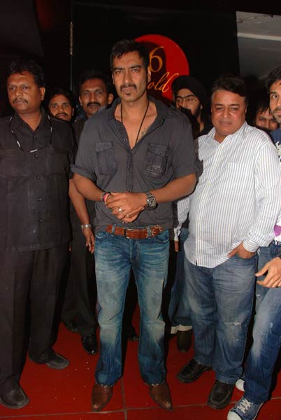 'दिल तो बच्‍चा है' की पहली झलक