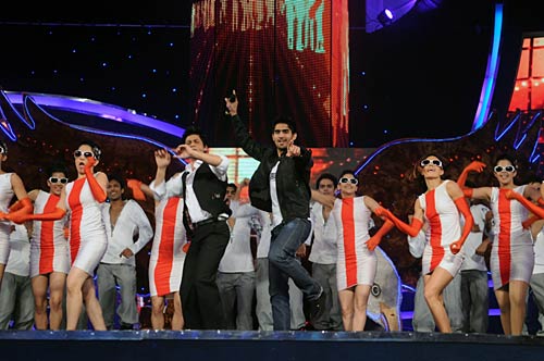 सहारा इंडिया खेल पुरस्कार 2010 में थिरके विजेंदर