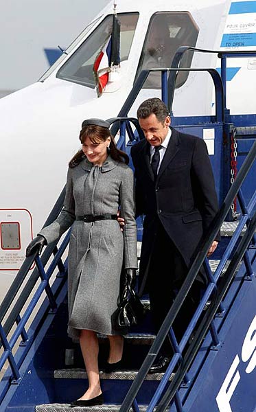 भारत दौरे पर ब्रूनी संग सरकोजी...| सरकोजी-‍ब्रूनी की प्रेम-कहानी