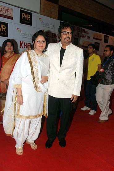 फिल्‍म 'खेलें हम जी जान से' का प्रीमियर | दीपिका के जलवे