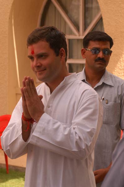 साल 2010 में इन्‍होंने बटोरी सुर्खियां |   2010 की टॉप फिल्‍में