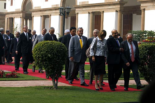 मनमोहन और सरकोजी की मुलाकात