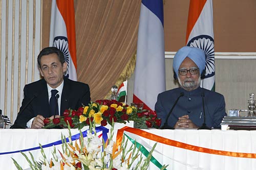 मनमोहन और सरकोजी की मुलाकात