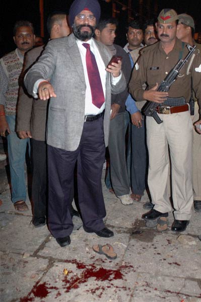 बनारस में हुए ब्‍लास्‍ट की तस्‍वीरें | घाटों का शहर